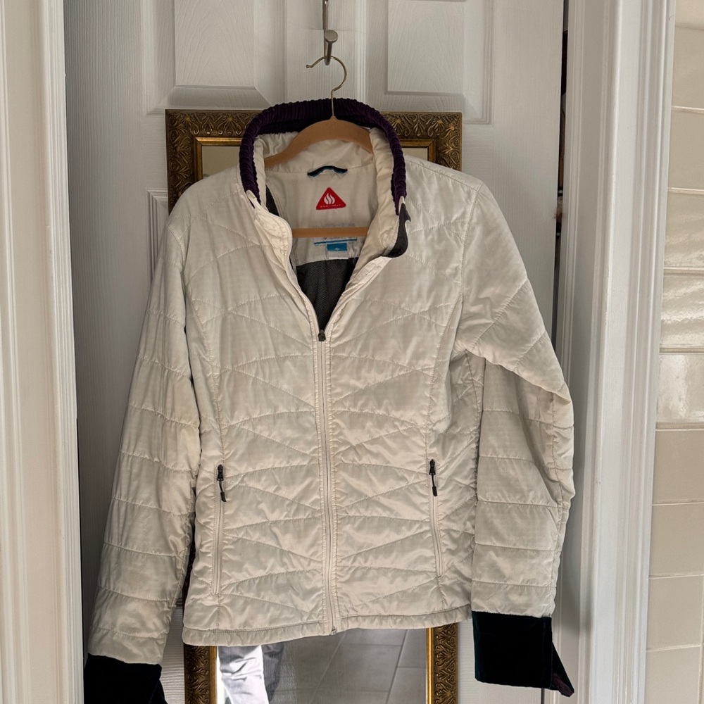 Columbia Women Upcycled Puffer L Omni-Heat jacket, custom velvet cuff & collar